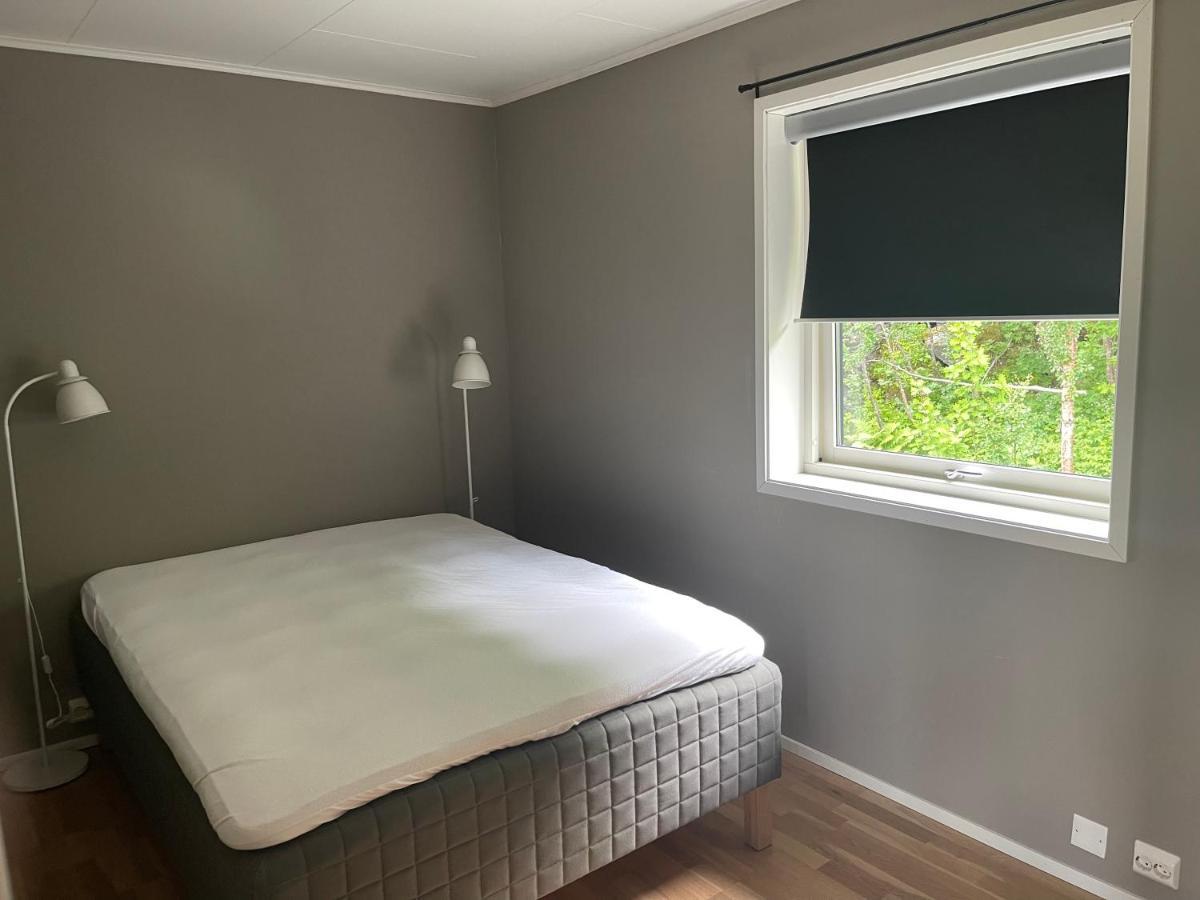 Pa Taket Overnatting Sørkjosen Extérieur photo