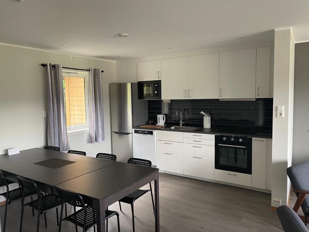 Pa Taket Overnatting Sørkjosen Extérieur photo