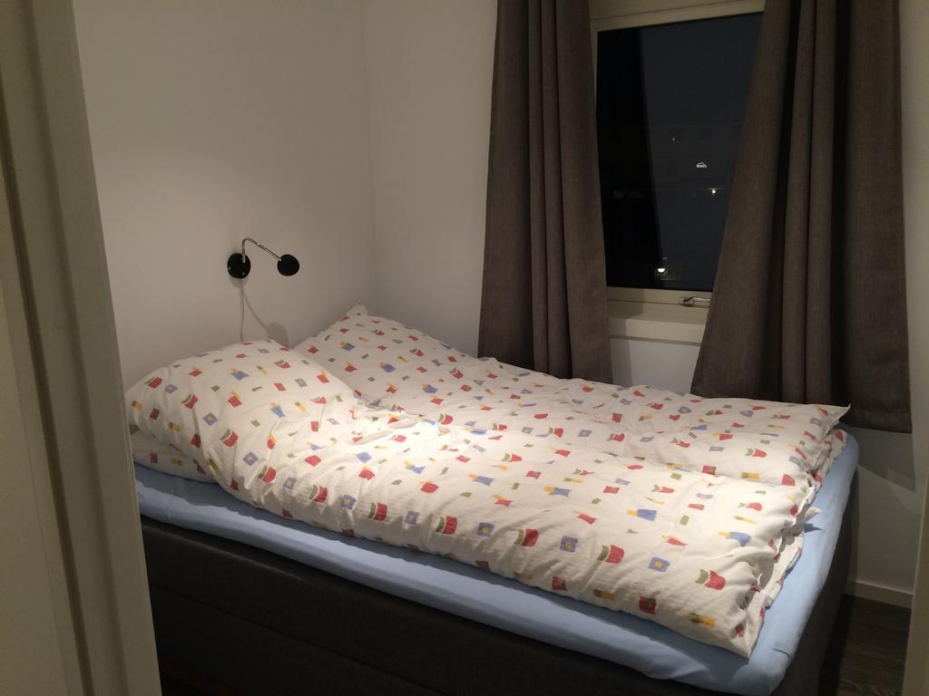 Pa Taket Overnatting Sørkjosen Chambre photo