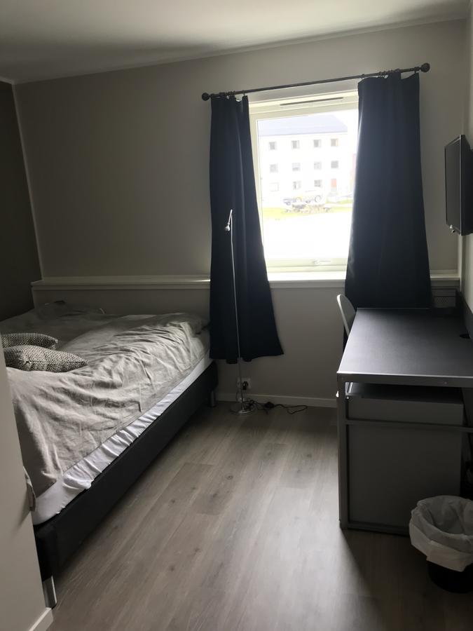 Pa Taket Overnatting Sørkjosen Extérieur photo